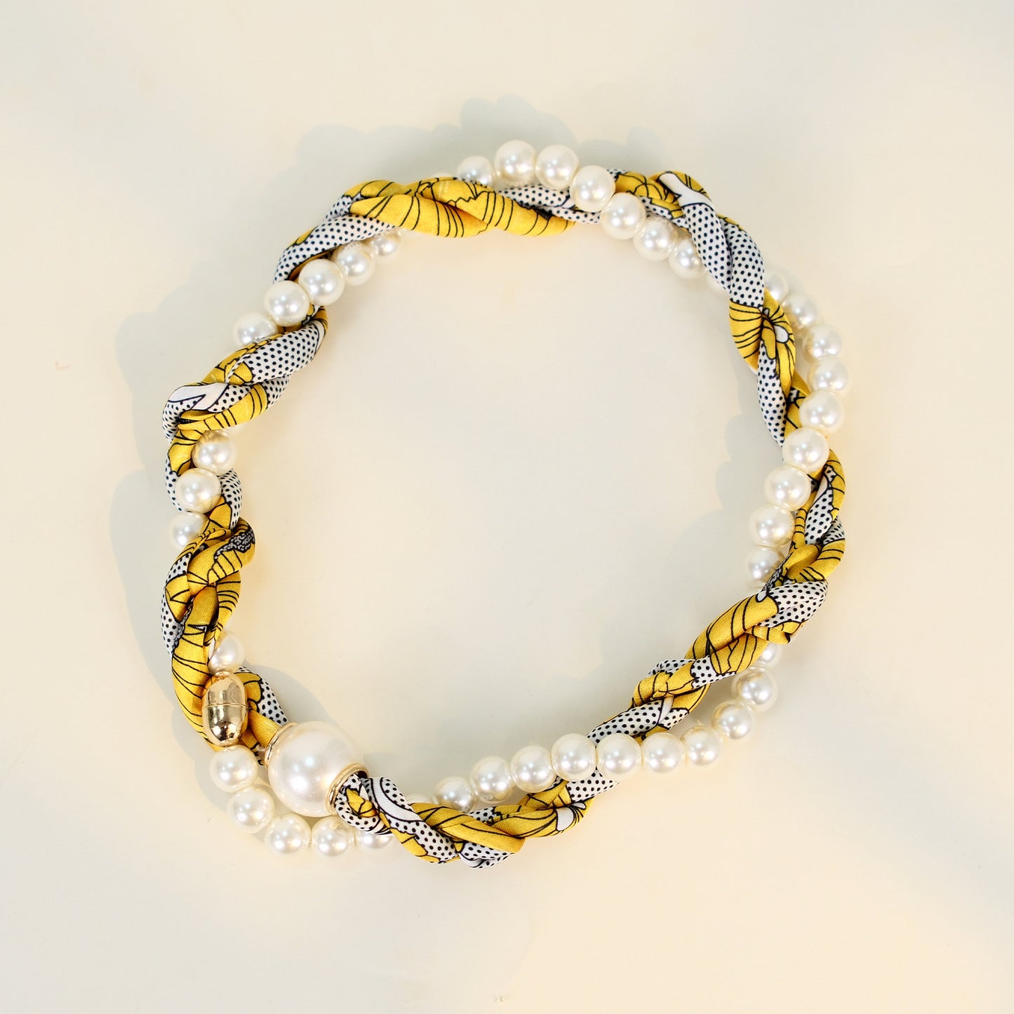 Women's Pearl Twist Magnetic Collarbone Chain - Polyester Braided Scarf Necklace, Light Luxury Summer Autumn Fashion Accessory, Elegant Neckwear