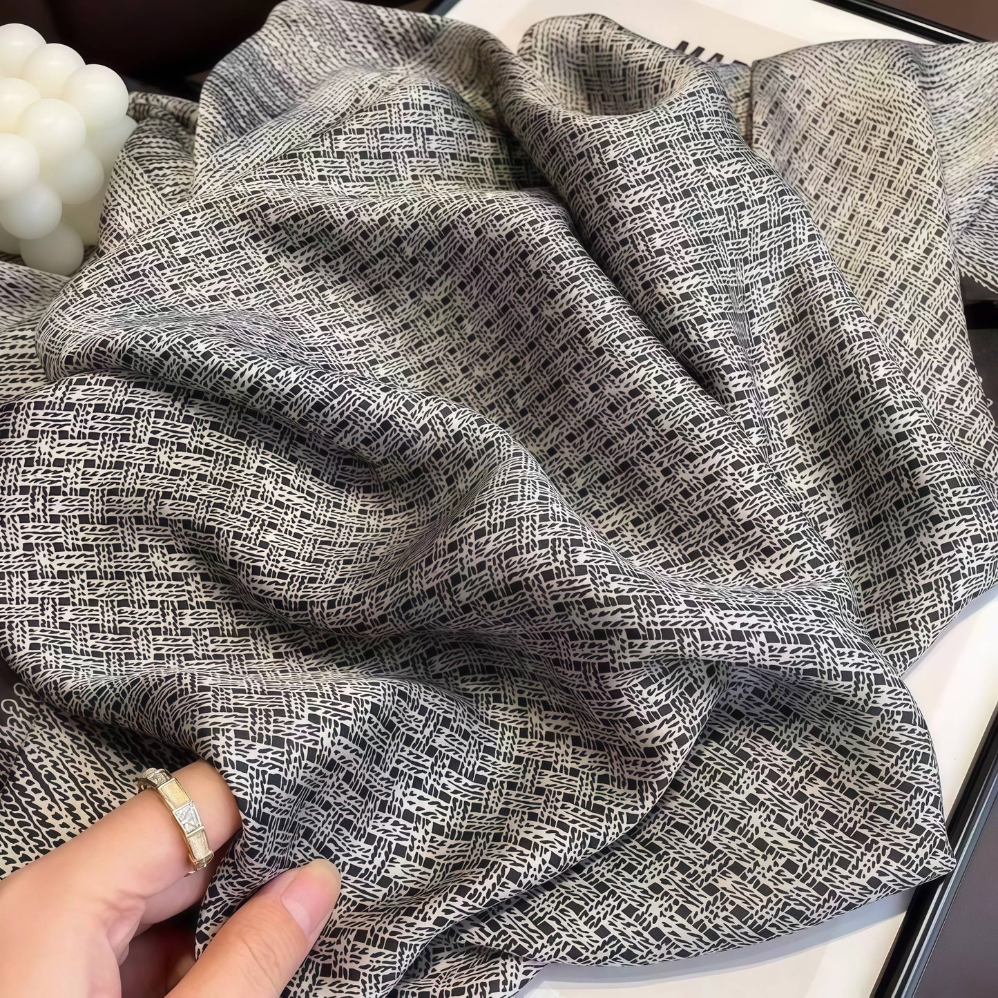 Square Scarf for Women 90x90cm - French Style Gray Scarf for Office, Travel & Beach, Elegant Wrap