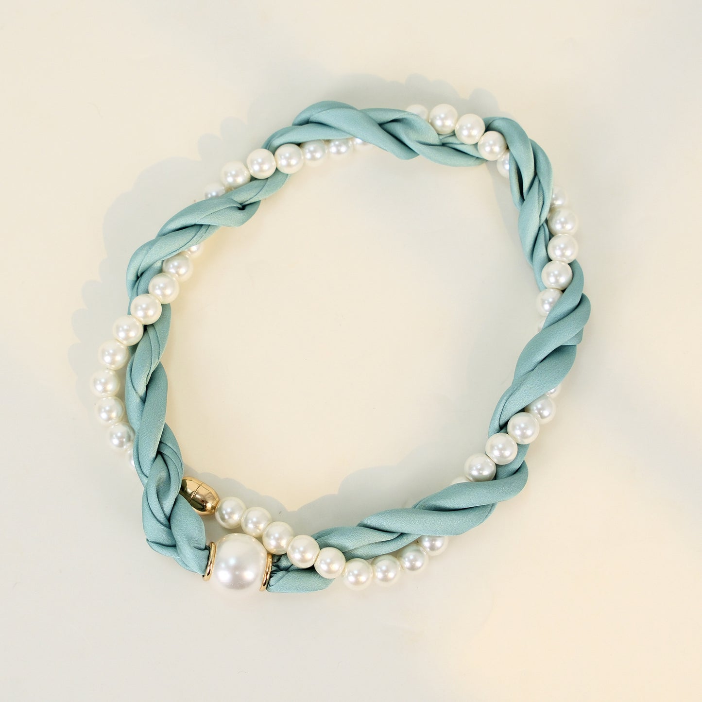 Women's Pearl Twist Magnetic Collarbone Chain - Polyester Braided Scarf Necklace, Light Luxury Summer Autumn Fashion Accessory, Elegant Neckwear
