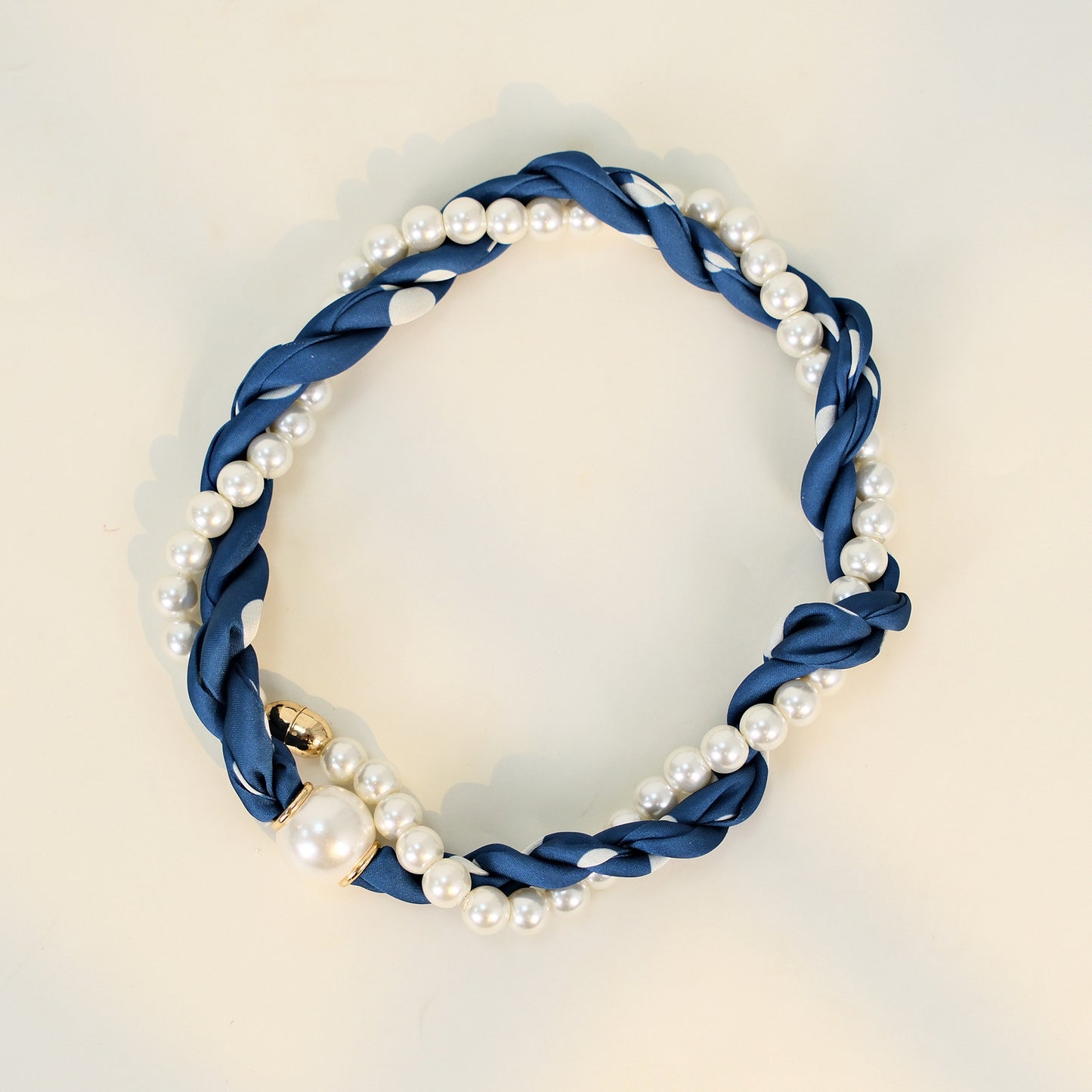 Women's Pearl Twist Magnetic Collarbone Chain - Polyester Braided Scarf Necklace, Light Luxury Summer Autumn Fashion Accessory, Elegant Neckwear